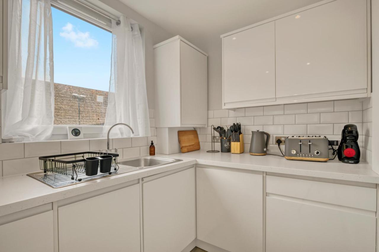 Homely 1Bed Apartment Vauxhall London Bagian luar foto
