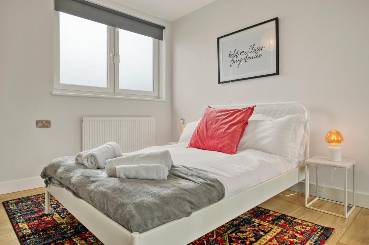 Homely 1Bed Apartment Vauxhall London Bagian luar foto